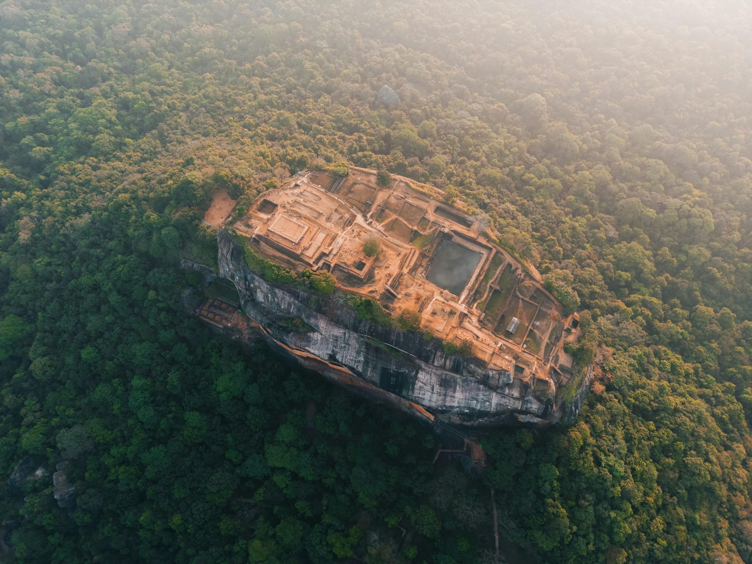 SIGIRIYA LION ROCK